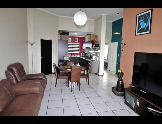 2 BEDROOM APARTMENT FOR SALE IN GREENSTONE HILL
